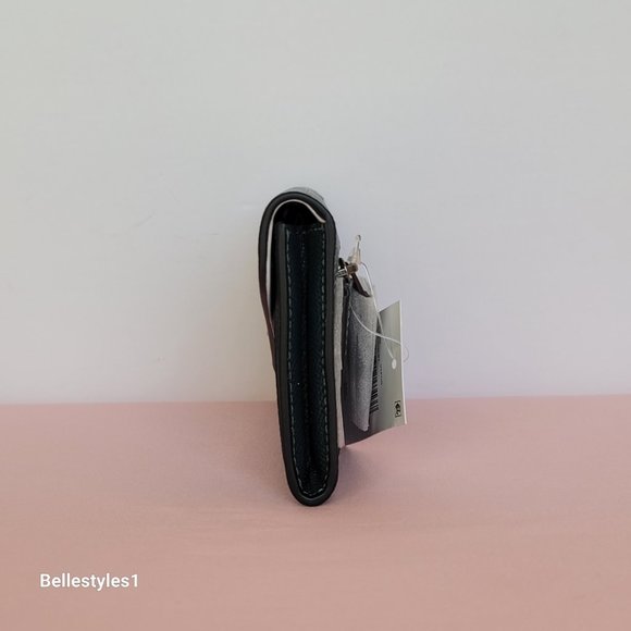 COACH Wyn Envelope Crossgrain Leather Wallet- Forest color - Picture 11 of 16